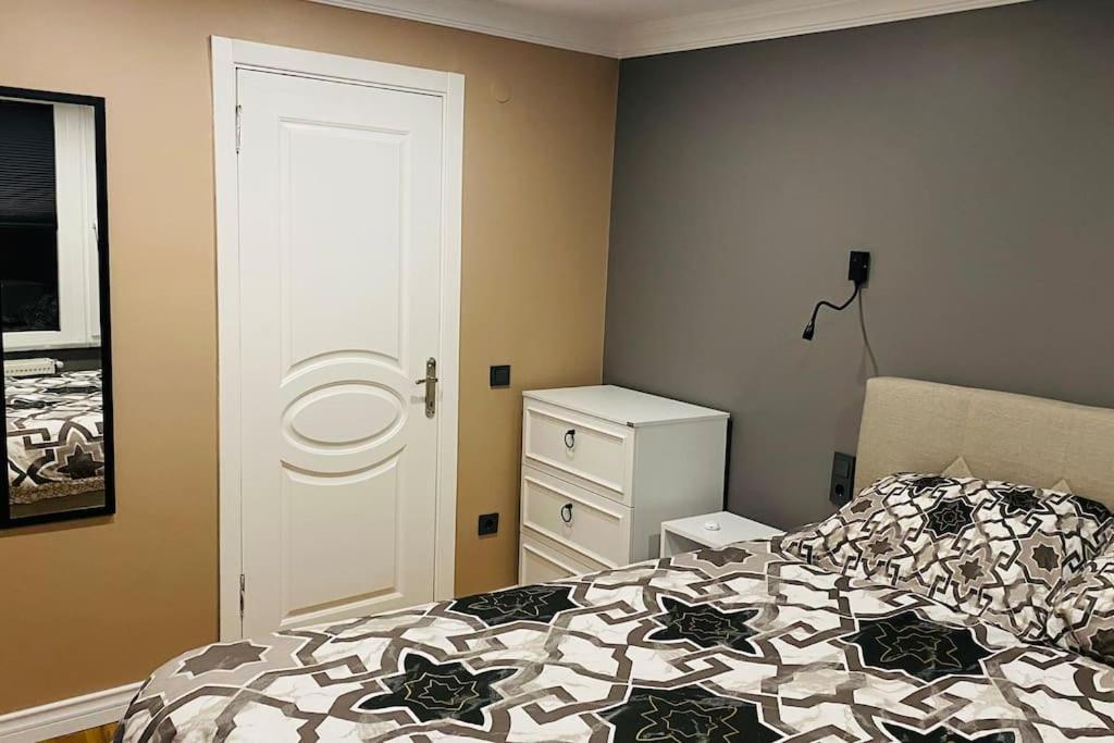 Sisli Osmanbey Taksim Large Terrace, Quietness And Space Apartment Istanbul Ngoại thất bức ảnh